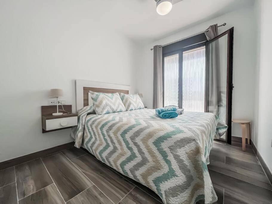Modern 2 Bed Apartment With Pool In Фріхіліана Екстер'єр фото
